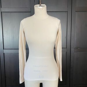 Athleta Foresthill Ascent Turtleneck